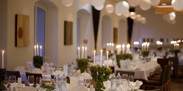Destination-Wedding - Art der Location: Hotel / Chalet - Restaurant Wellenstein. Bietet Platz für bis zu 130 Personen.  - Seehotel am Kaiserstrand