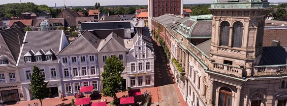 Hochzeitslocation: Das Hotel von der Starssenansicht - Hotel Am Fischmarkt