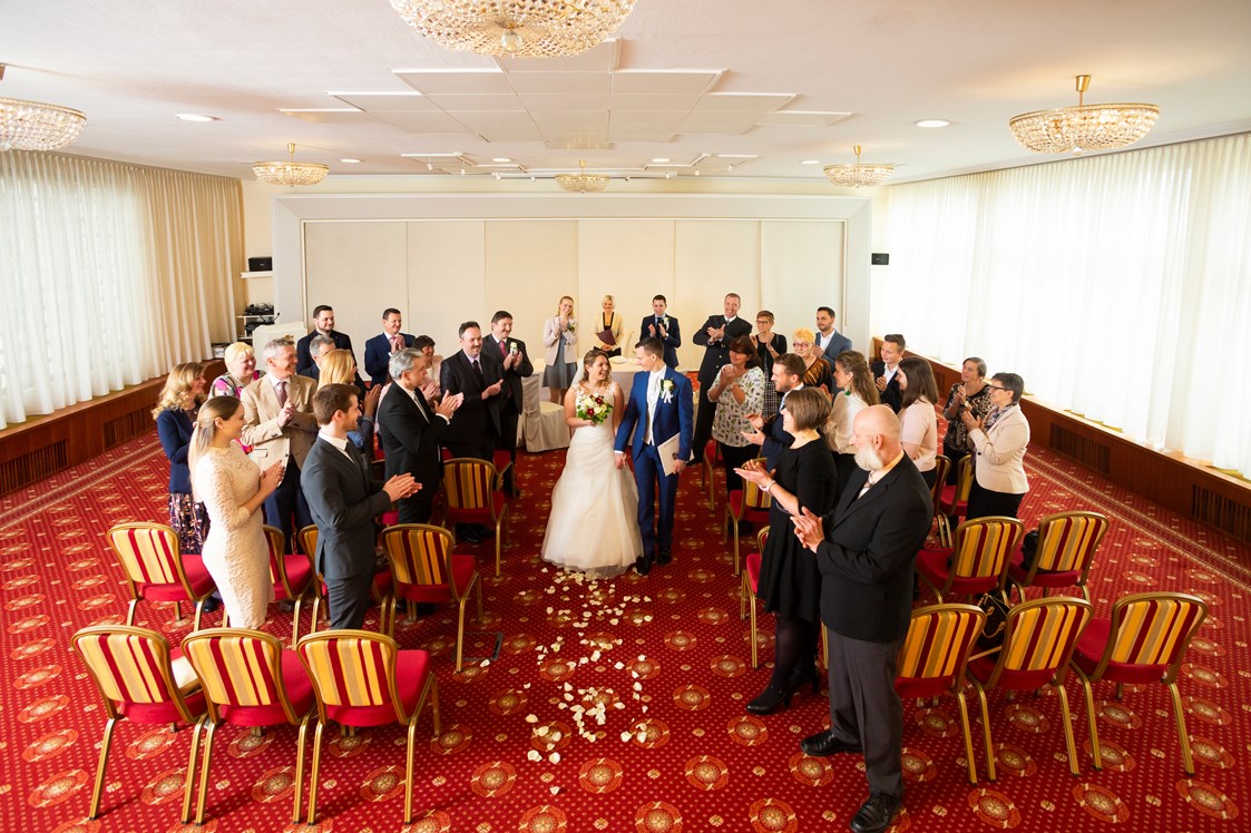 Hochzeitslocation: Hotel Stefanie - Standesamtliche Trauung mit Gästen im Konferenzsaal - Hotel & Restaurant Stefanie Schick-Hotels Wien