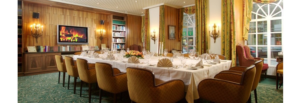 Hochzeitslocation: Hotel Stefanie - klein und fein feiern in der Bibliothek - Hotel & Restaurant Stefanie Schick-Hotels Wien