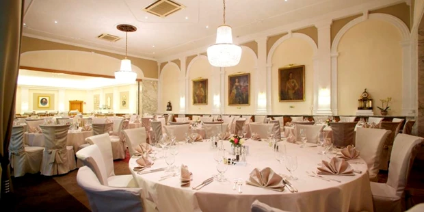 Destination-Wedding - Art der Location: Hotel / Chalet - Hotel Stefanie - Festsaal - Hotel & Restaurant Stefanie Schick-Hotels Wien