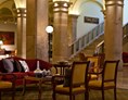 Hochzeitslocation: Lobby - Imperial Riding School Renaissance Vienna Hotel