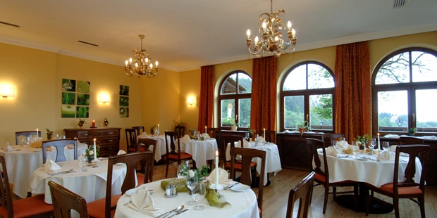 Destination-Wedding - Art der Location: Hotel / Chalet - Stüberl - Burg Deutschlandsberg