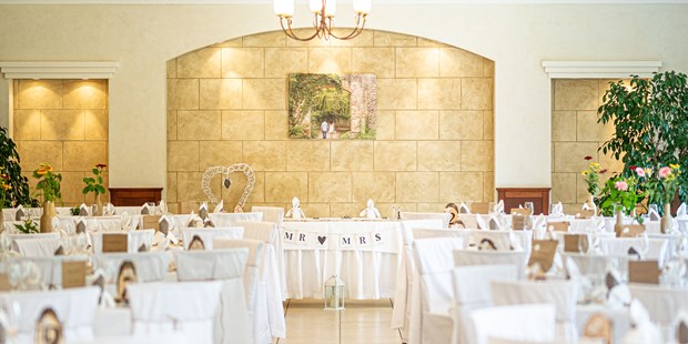 Destination-Wedding - Preisniveau Hochzeitsfeier: €€ - Der Festsaal des Restaurant Birkenhof in Gols. - Birkenhof Restaurant & Landhotel ****