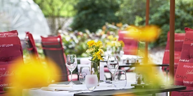 Destination-Wedding - Art der Location: Hotel / Chalet - Hotelterrasse - Hotel Therme Bad Teinach