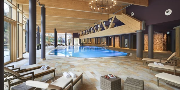 Destination-Wedding - Art der Location: Hotel / Chalet - Mineraltherme - Hotel Therme Bad Teinach