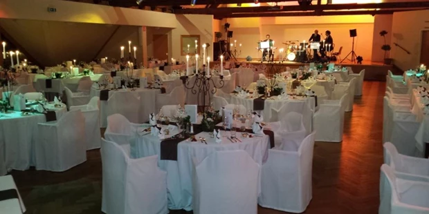 Destination-Wedding - Art der Location: Hotel / Chalet - Festsaal mit 380m² inkl. Bühne - Landgut & SPA Althof Retz