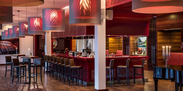 Destination-Wedding - Art der Location: Hotel / Chalet - Lifestyle Bar - Falkensteiner Hotel & Asia SPA Leoben