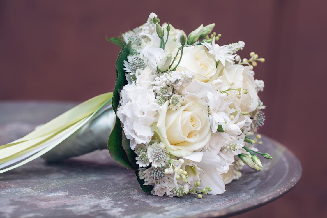 Hochzeitslocation: Brautstrauß aus der hoteleigenen "Blumeninsel" - DAS WEITZER