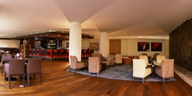Destination-Wedding - Art der Location: Hotel / Chalet - Lobby-Bar - Falkensteiner Hotel & SPA Carinzia****