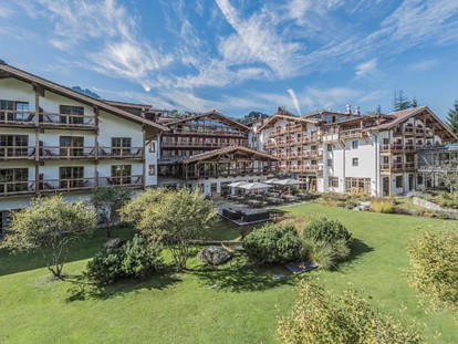 Destination-Wedding - Art der Location: Hotel / Chalet - Einzigartige Lage - nur 5 Gehminuten vom Stadtinneren Kitzbühels und direkt am Stadtpark gelegen - Hotel Kitzhof Mountain Design Resort****s
