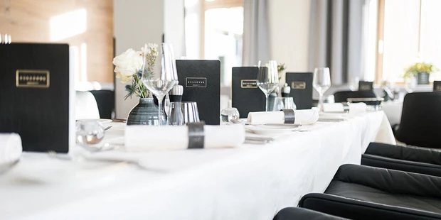 Destination-Wedding - Art der Location: Hotel / Chalet - Seehotel Bellevue****s