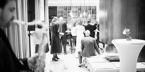 Destination-Wedding - Art der Location: Hotel / Chalet - Hochzeitsempfang mit Livemusik. - Seehotel Bellevue****s