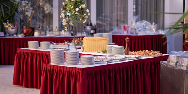 Destination-Wedding - PLZ 34314 (Deutschland) - Speisen und Büfetts nach Ihren Wünschen - Waldhotel Schäferberg