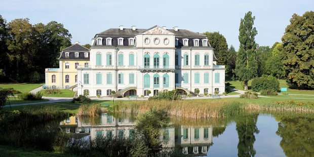 Destination-Wedding - PLZ 34314 (Deutschland) -  Traumhafte Kulisse für den Fototermin in unserem wunderschönen Hotelgarten oder im Schlosspark Wilhelmsthal (1km vom Hotel entfernt) - Waldhotel Schäferberg