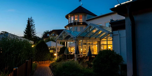 Destination-Wedding - PLZ 34314 (Deutschland) - Gemütliches Ambiente zu jeder Tageszeit - Waldhotel Schäferberg