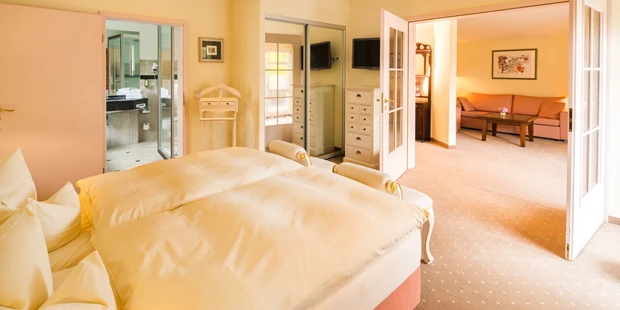 Destination-Wedding - Art der Location: Hotel / Chalet - Hochzeitssuite - Kurhaus am Inselsee