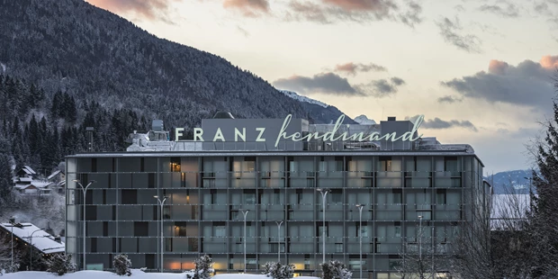 Destination-Wedding - Art der Location: Hotel / Chalet - Aussenansicht www.walterluttenberger.com - FRANZ ferdinand Mountain Resort Nassfeld