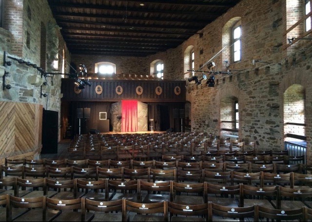 Destination-Wedding - Preisniveau Hochzeitsfeier: €€ - Österreich - Festsaal - Ritterburg Lockenhaus