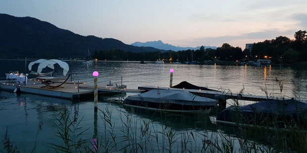 Destination-Wedding - Art der Location: Hotel / Chalet - Romantisches Dinnerplätzchen am See - Hotel SCHLOSSVILLA MIRALAGO - die wundervolle, einzigartige Location direkt am Wörthersee -