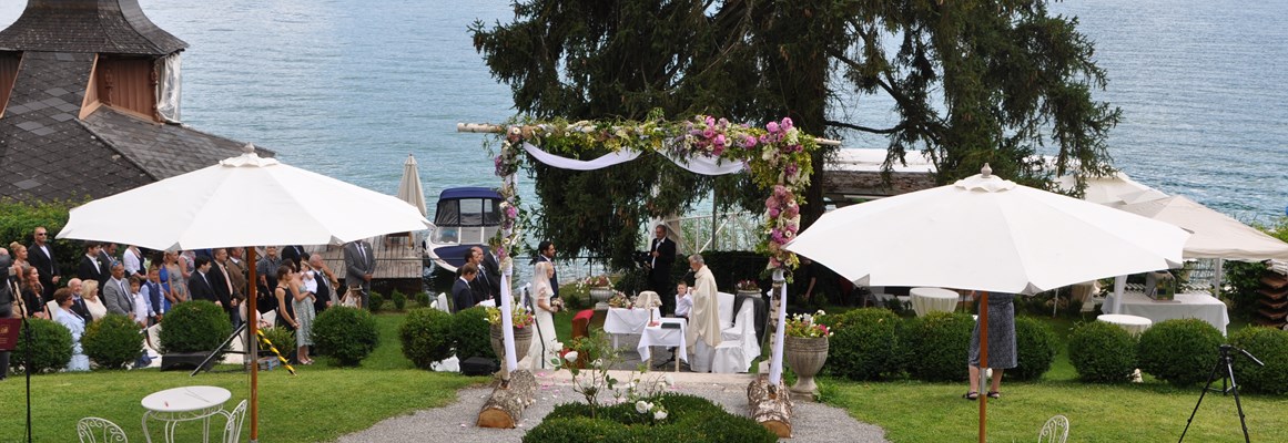 Hochzeitslocation: Katholische Trauungsmesse im Garten der Villa Miralago - Hotel SCHLOSSVILLA MIRALAGO - die wundervolle, einzigartige Location direkt am Wörthersee - 