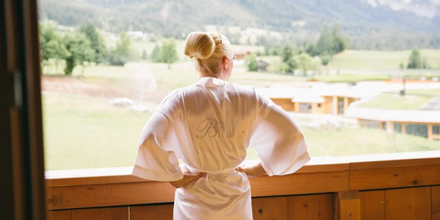 Destination-Wedding - woliday Programm: Standesamtliche Trauung - Österreich - Herrlicher Ausblick vom Bio-Hotel Stanglwirt in Tirol.
Foto © formafoto.net - Bio-Hotel Stanglwirt