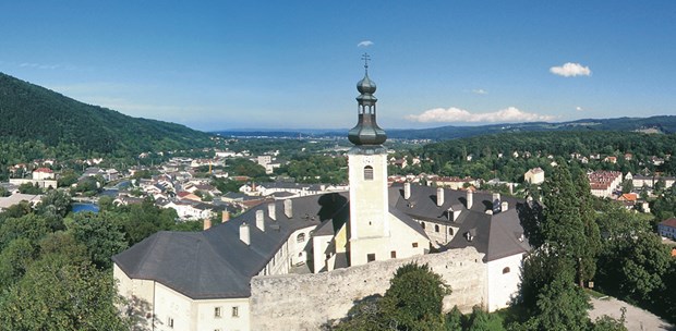 Destination-Wedding - Umgebung: in den Bergen - Schloss Gloggnitz - Schloss Gloggnitz